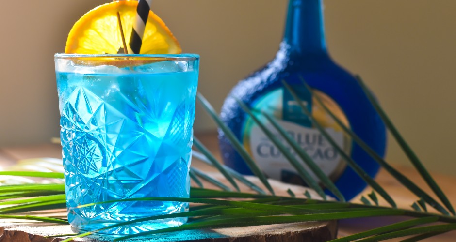 Cách pha chế cocktail blue Curacao