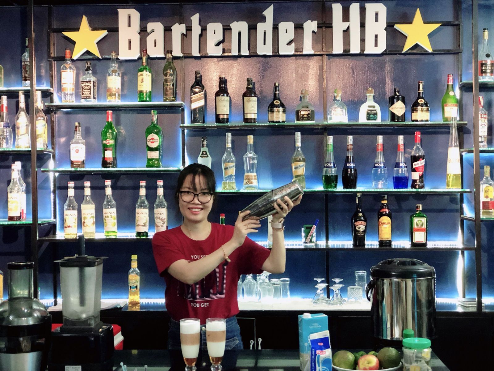 chi phí học nghề bartender