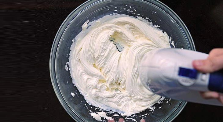 cách làm trà sữa kem cake