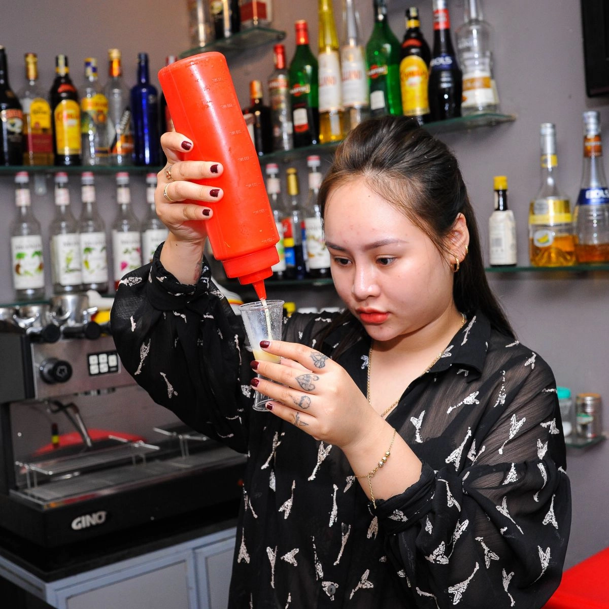 Học viên lớp pha chế
